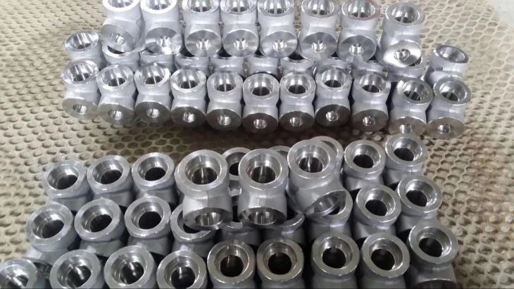 ASME SA - 182 ASTM A 182 F 304 H So Weld Tee